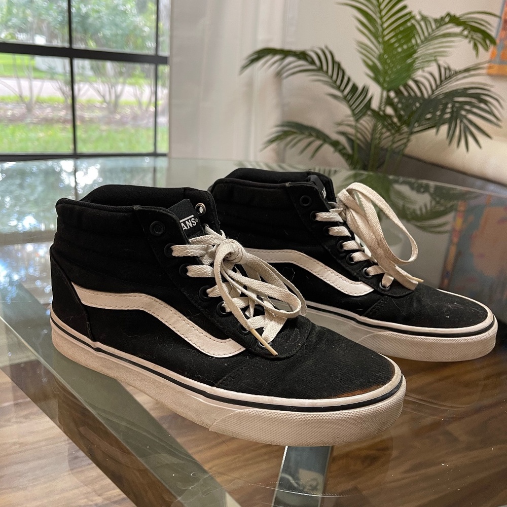 Vans Classic Old Skool™ Sidestripe shoe, Size 8, Black & White